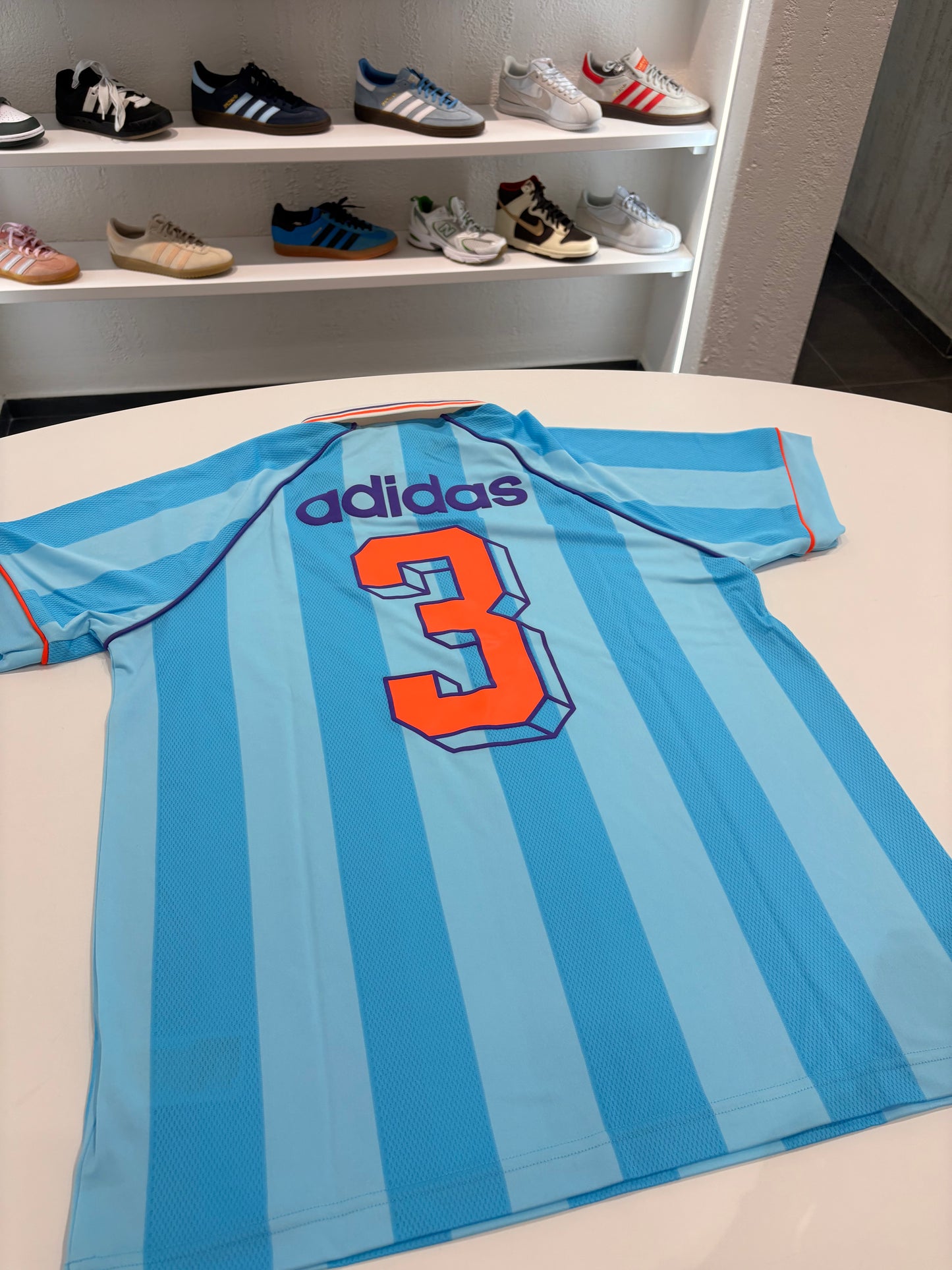 Polo Adidas unisex bright cyan oversize