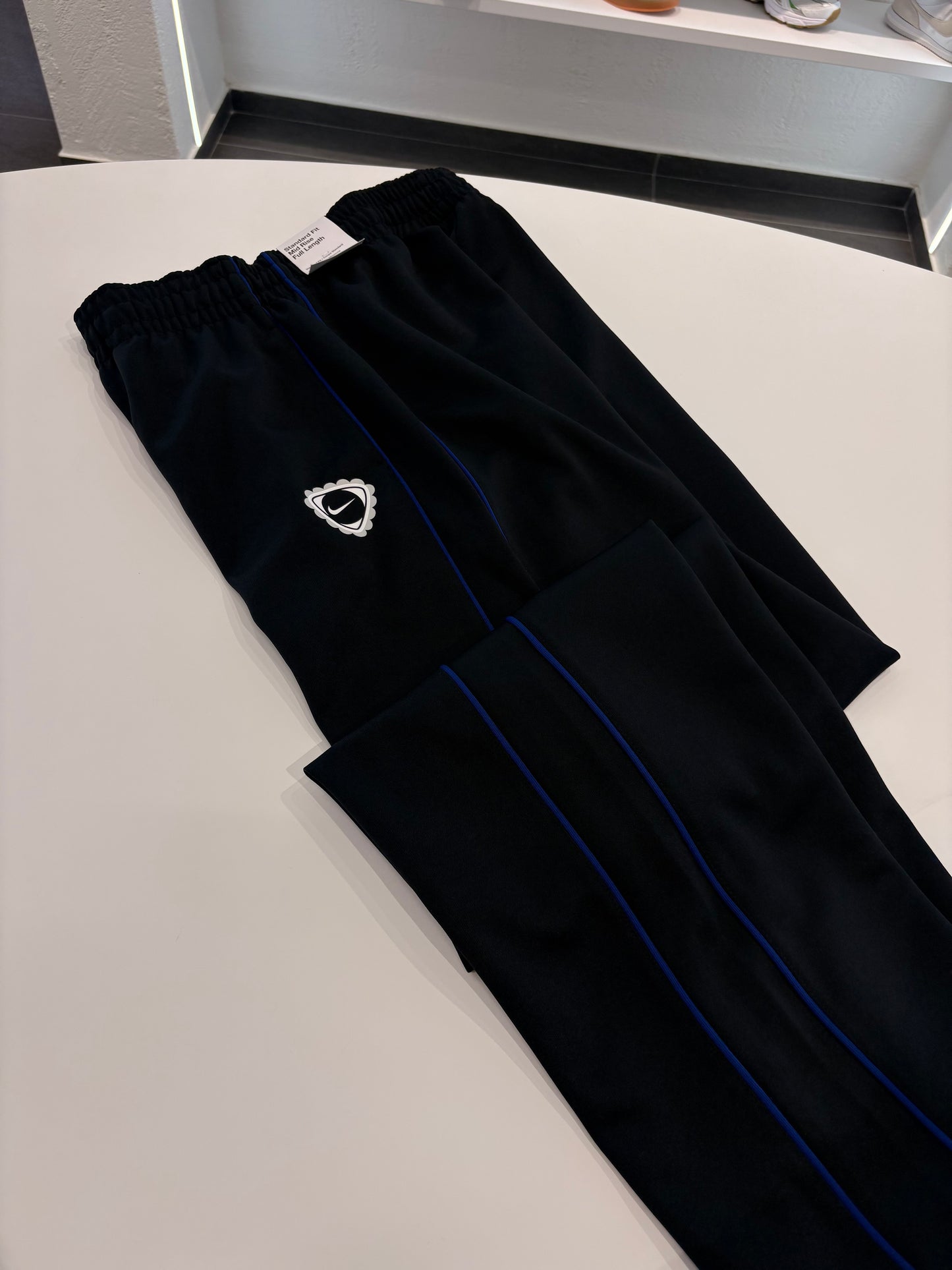 Nike pantalone fondo largo