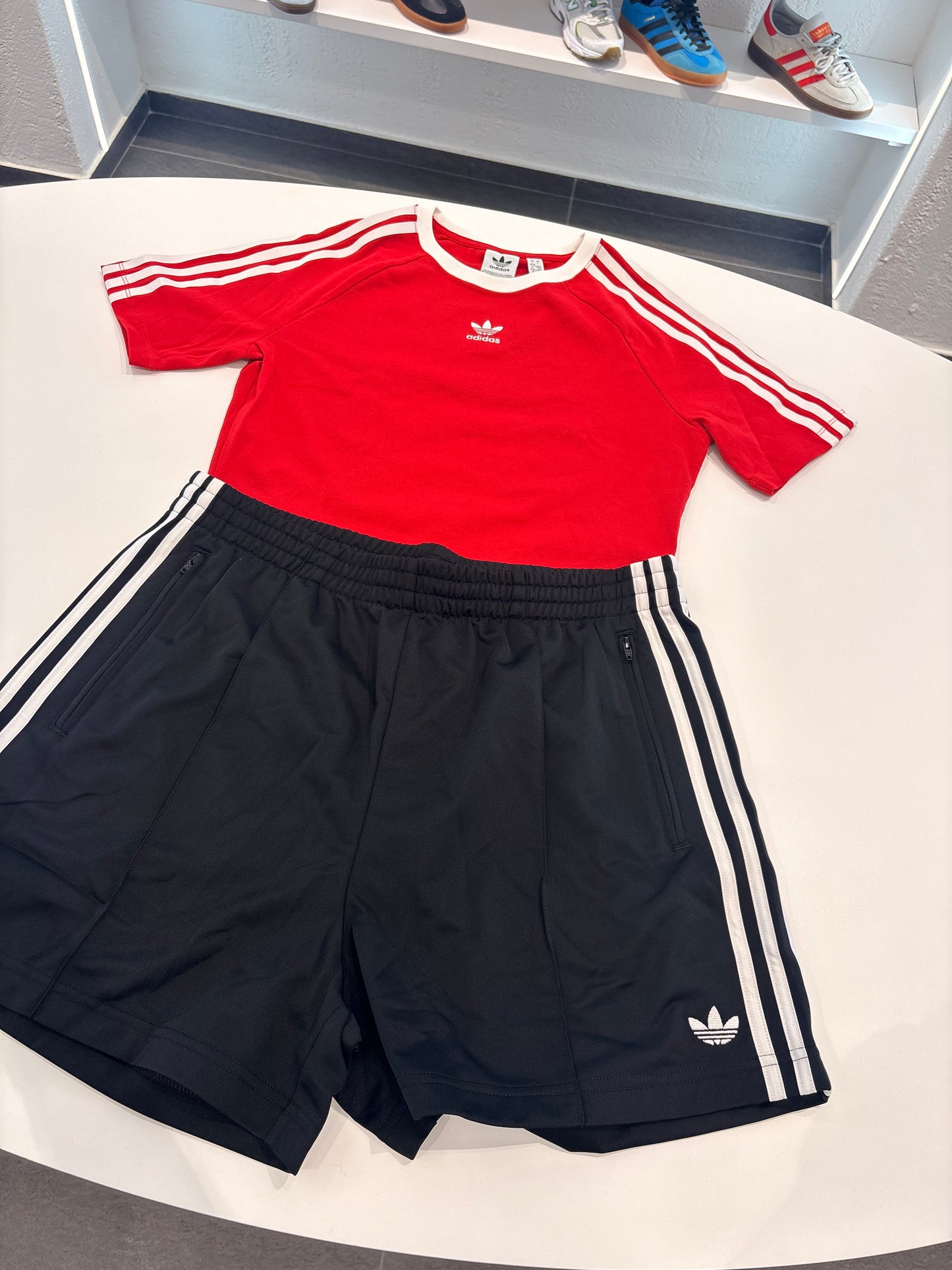 Coordinato Adidas shorts lungo black/ t-shirt 3lines Red