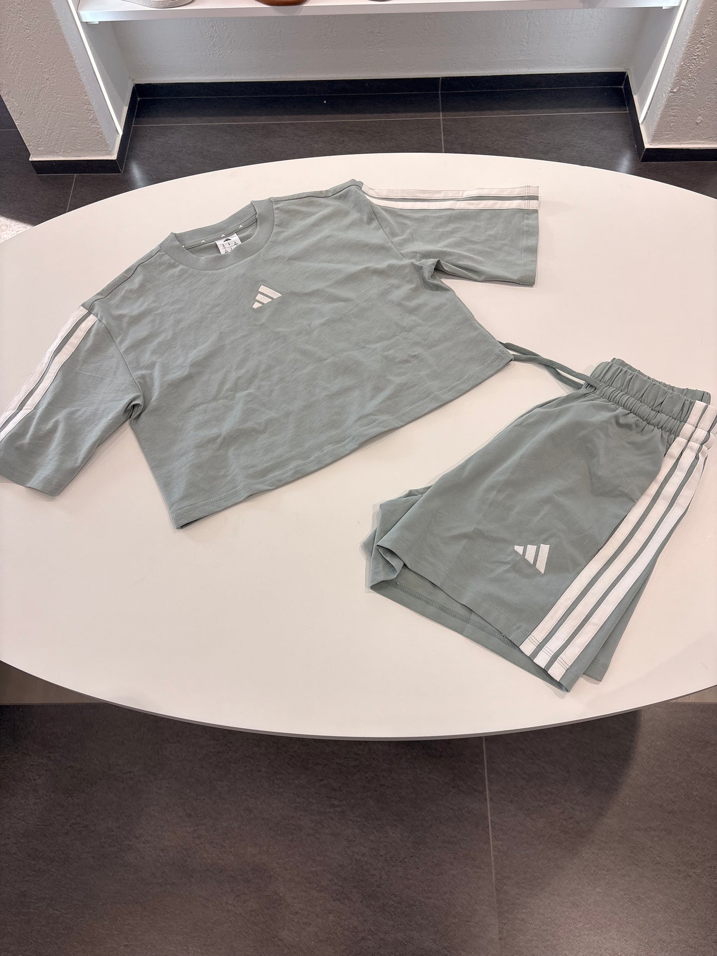 Coordinato Adidas donna crop simil grey