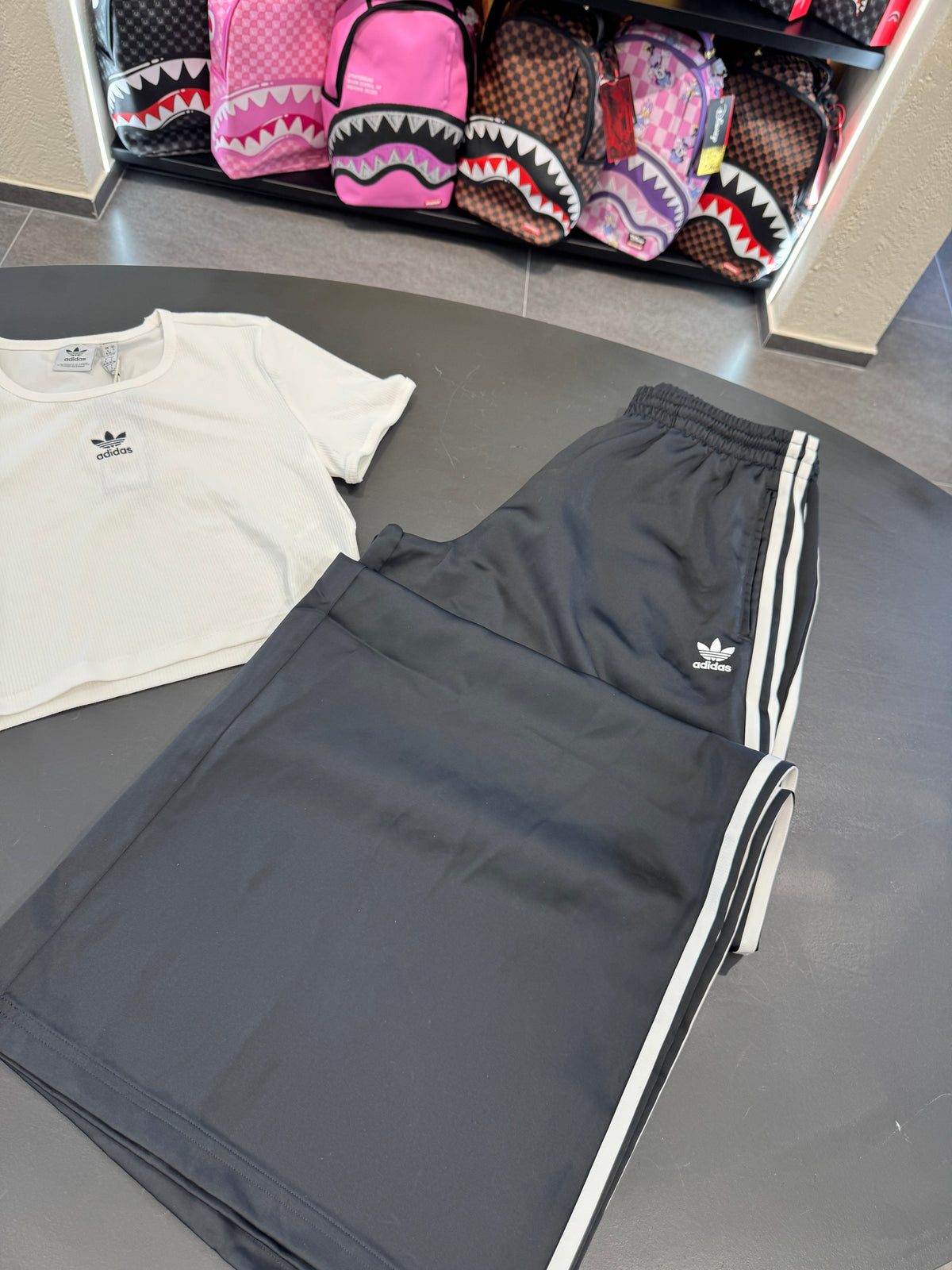 Coordinato Adidas Pant a zampa black 3stripes