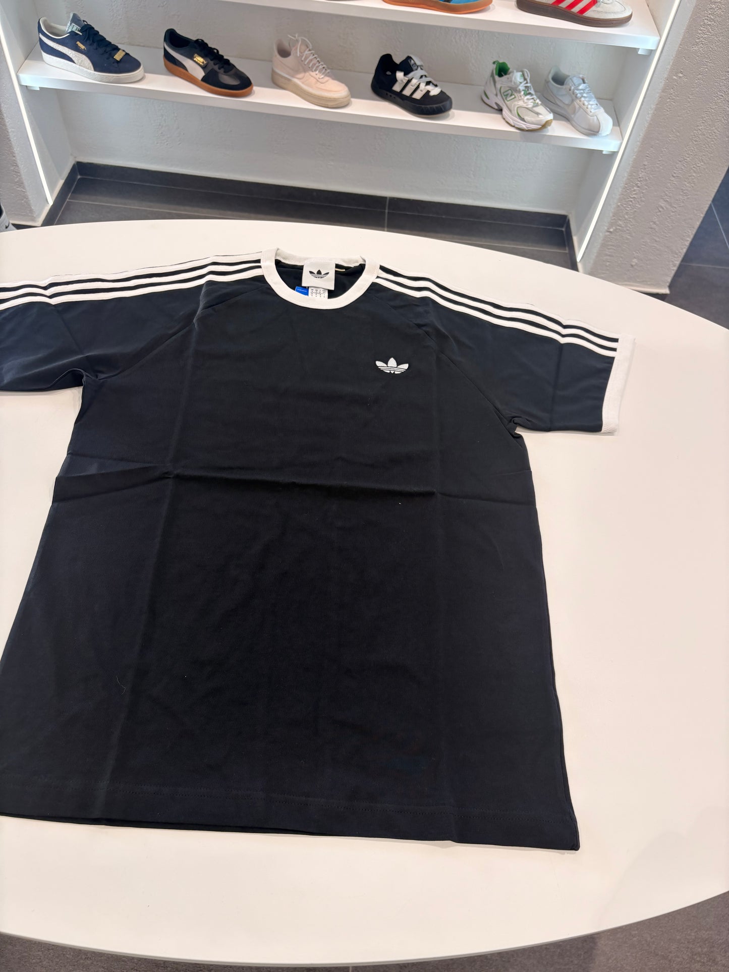 T-shirt Adidas 3 stripes black