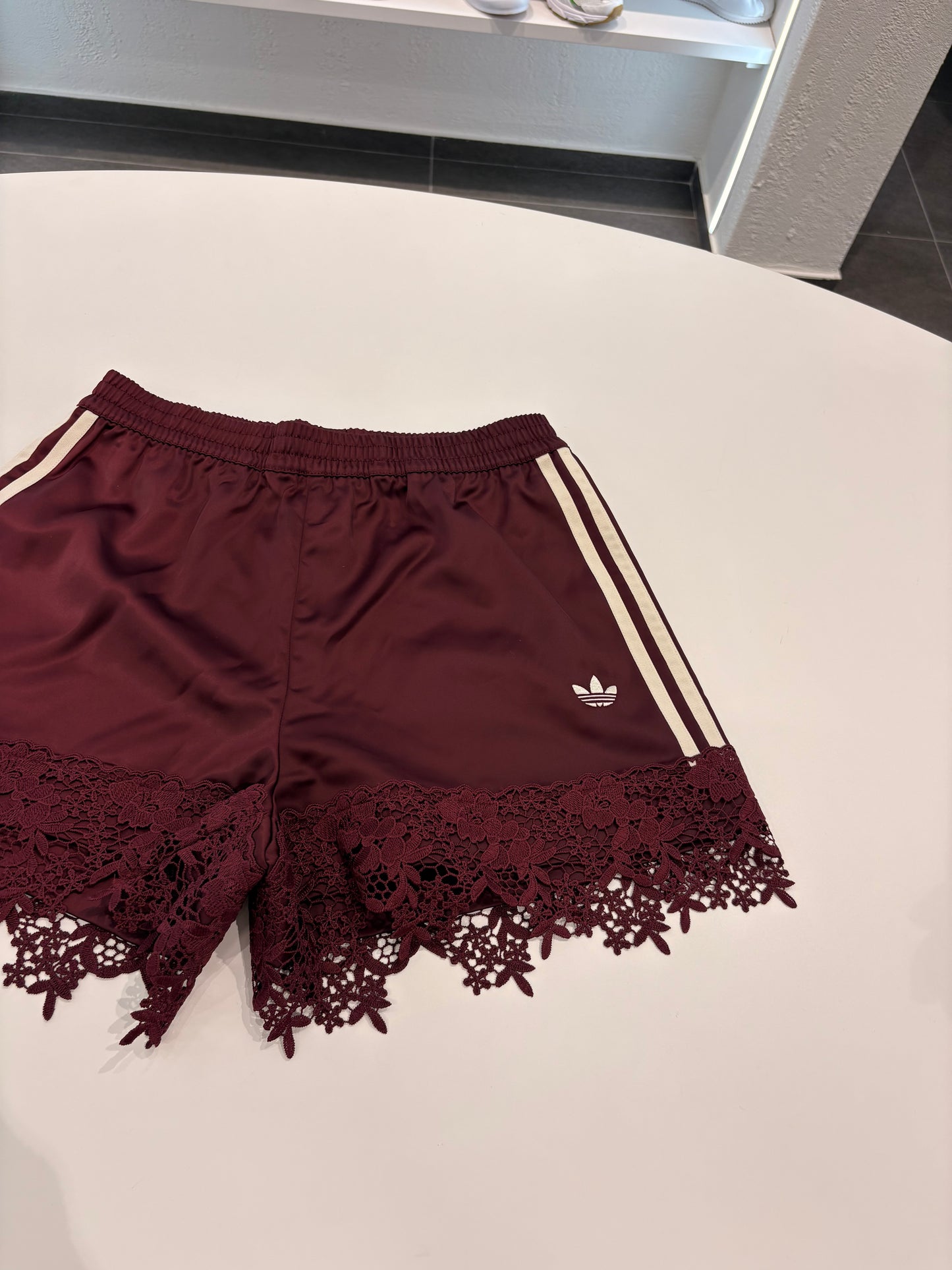 Shorts Adidas merletto bordeaux