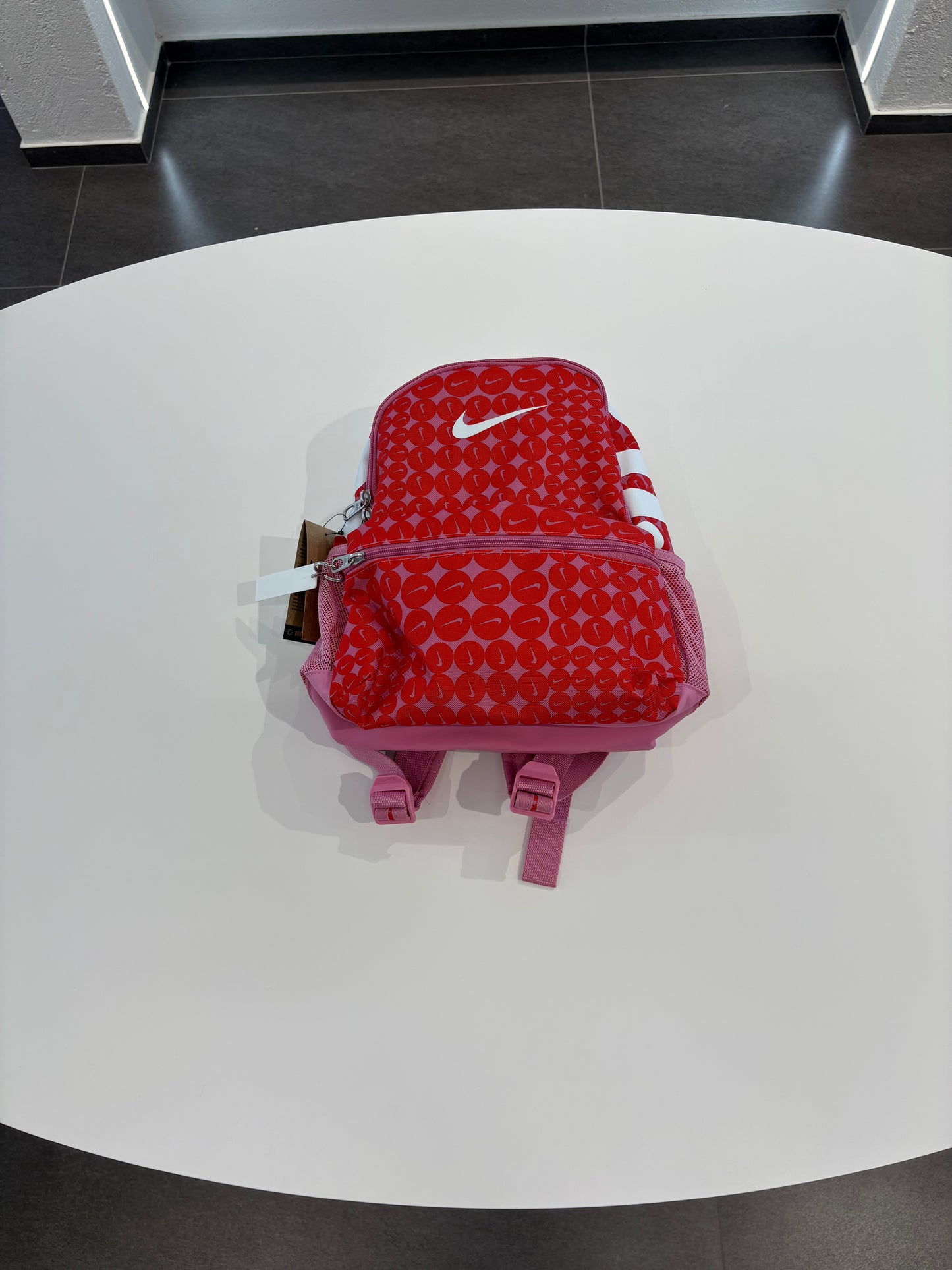 Nike Zainetto