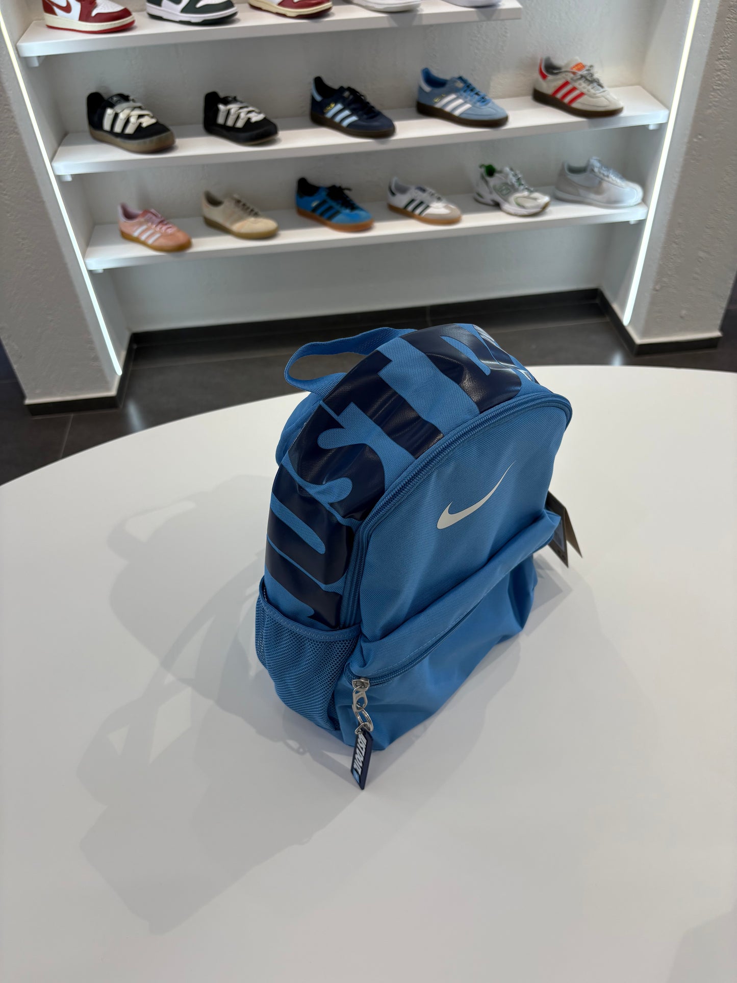 Nike Zainetto