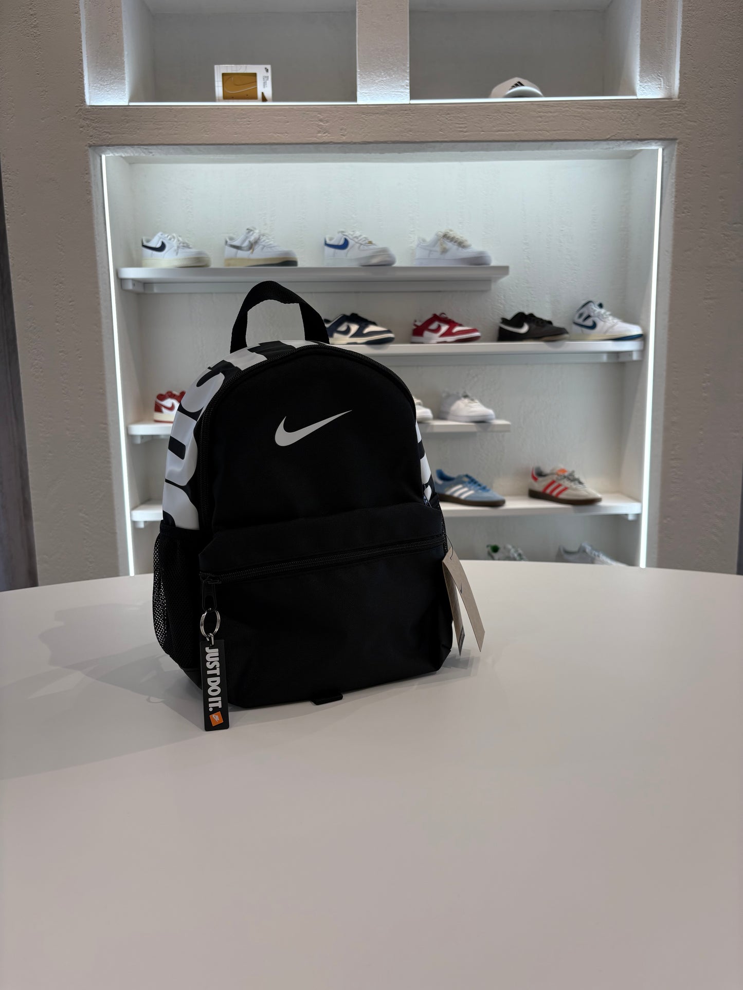 Nike Zainetto