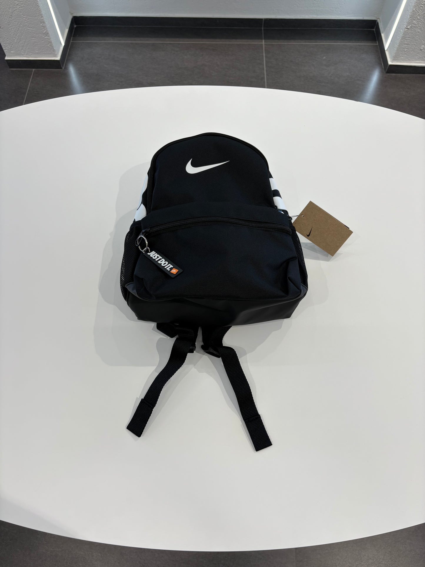 Nike Zainetto