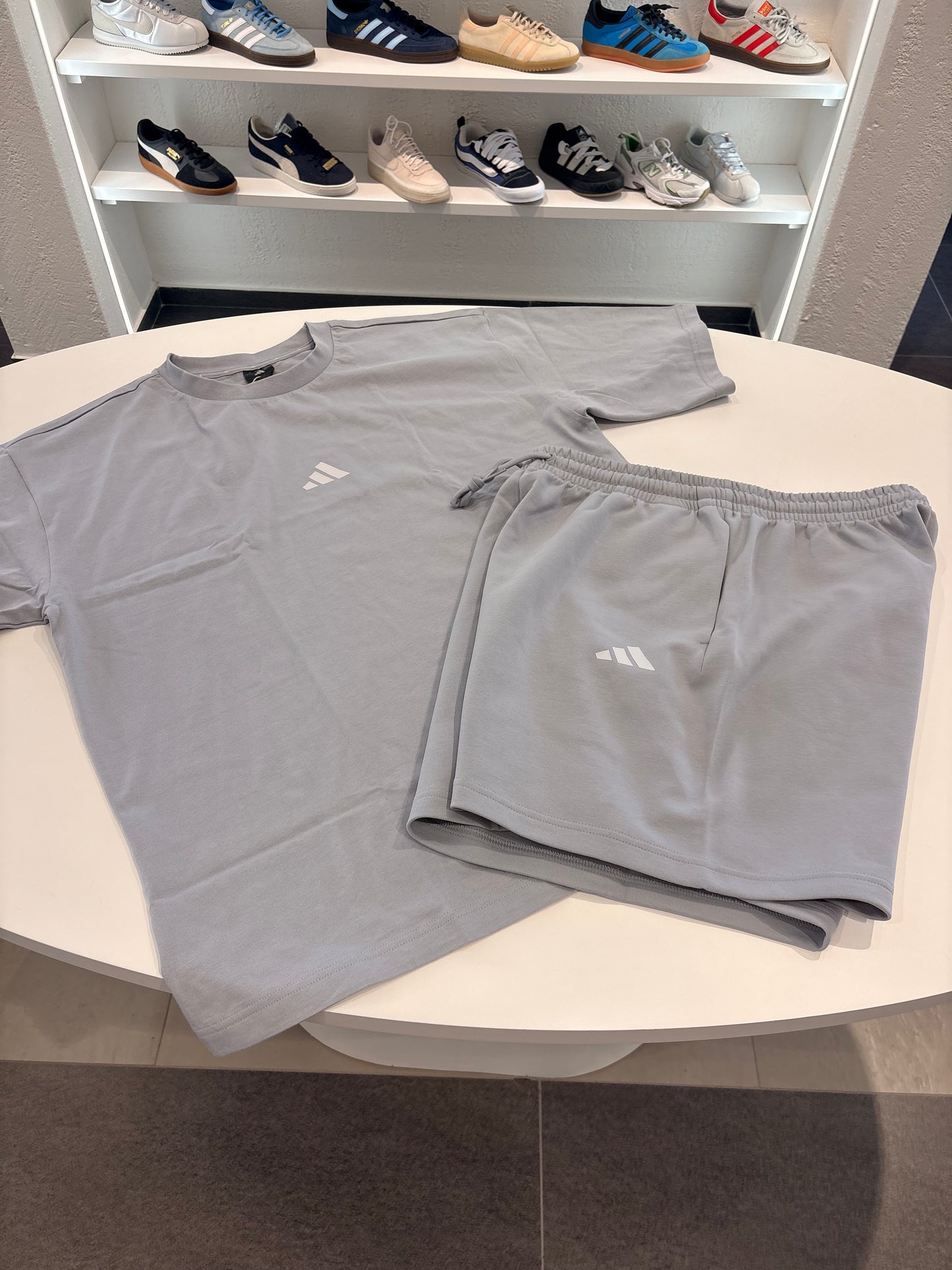 Coordinato Adidas Basic Grigio Polvere