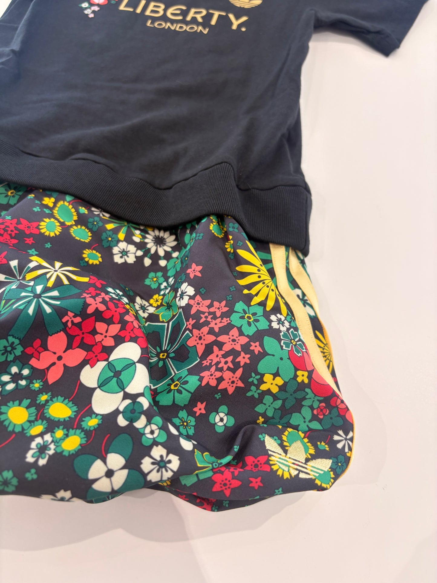 Vestitino adidas liberty London