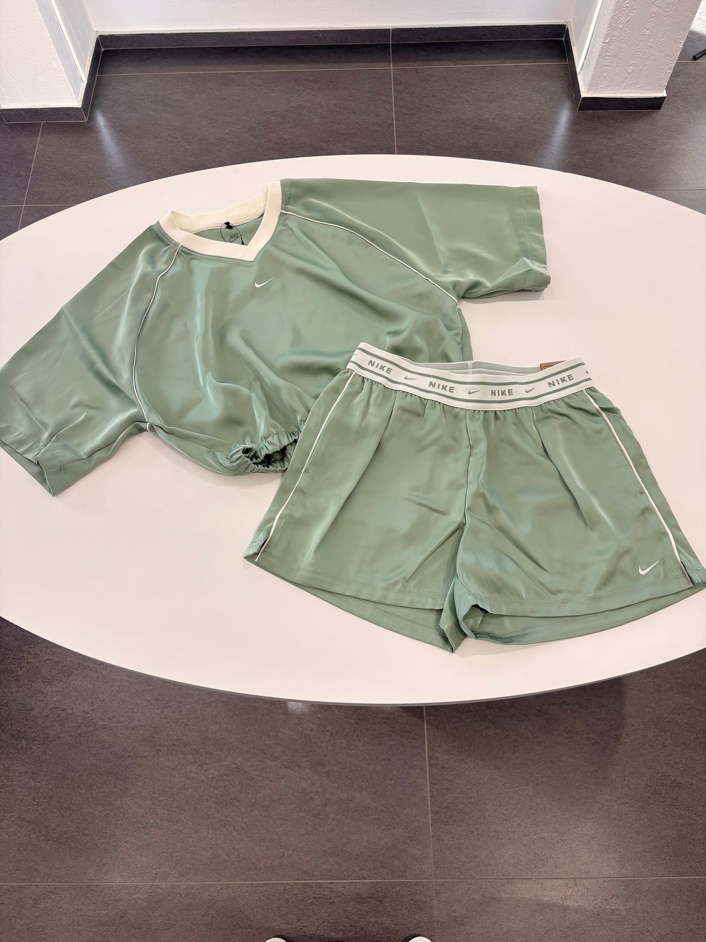 Coordinato Nike perlato Green