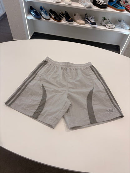 Shorts adidas grigio cromato