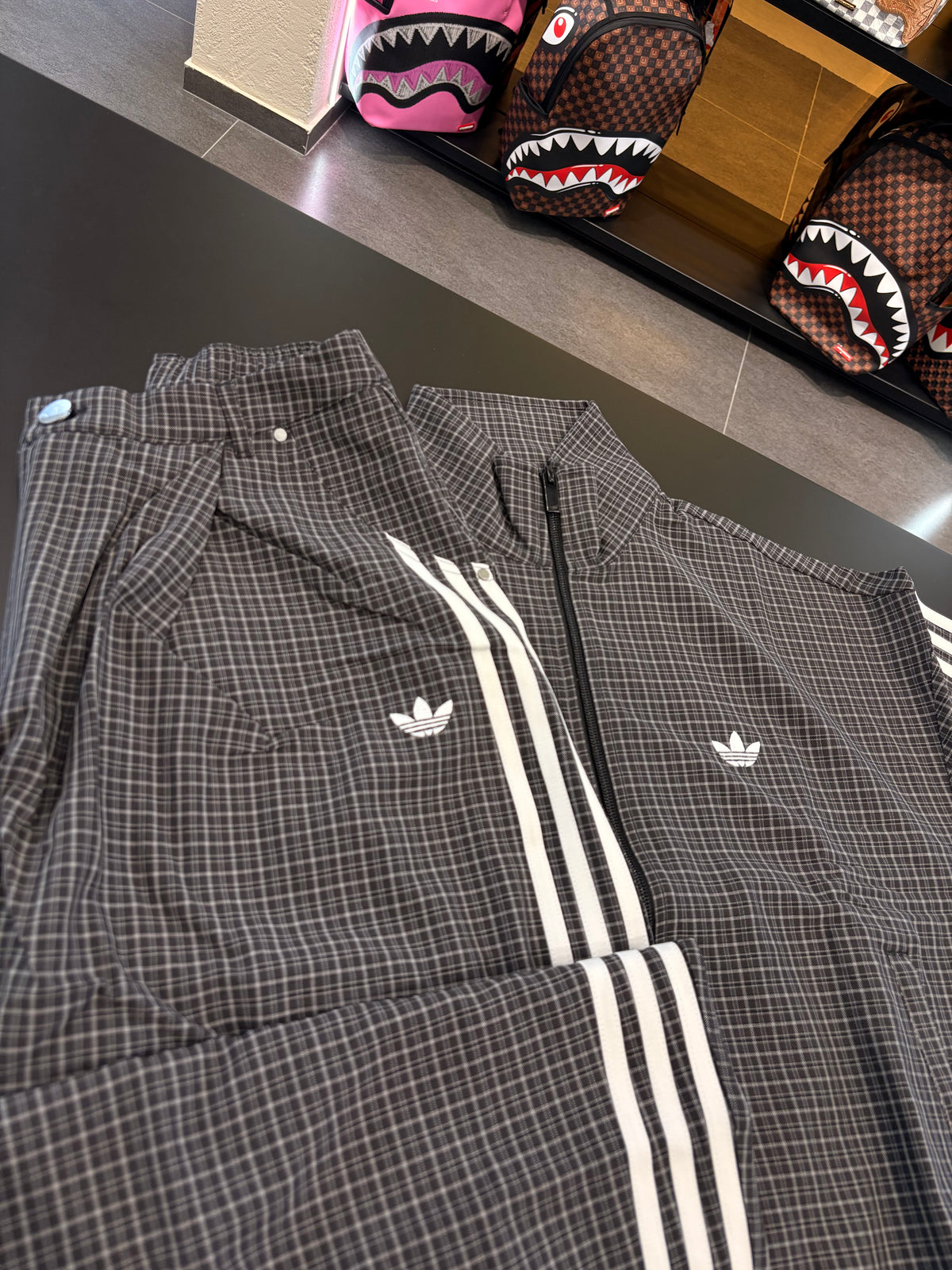 Tuta Adidas checks track top black grey three