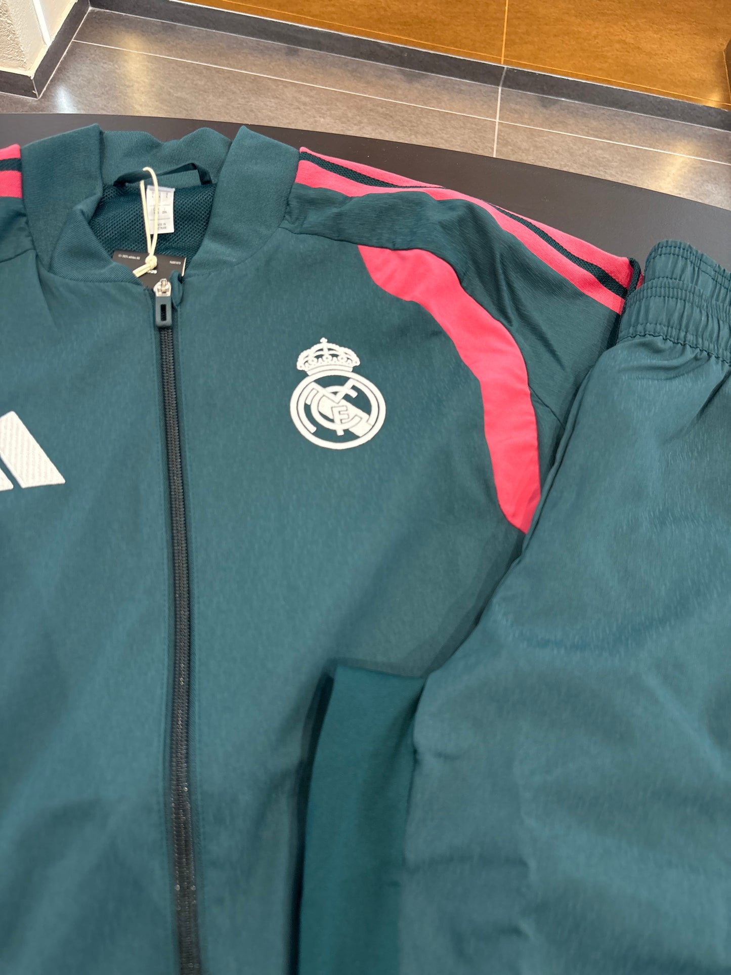 Tuta Adidas real Madrid microfibra SS26/27