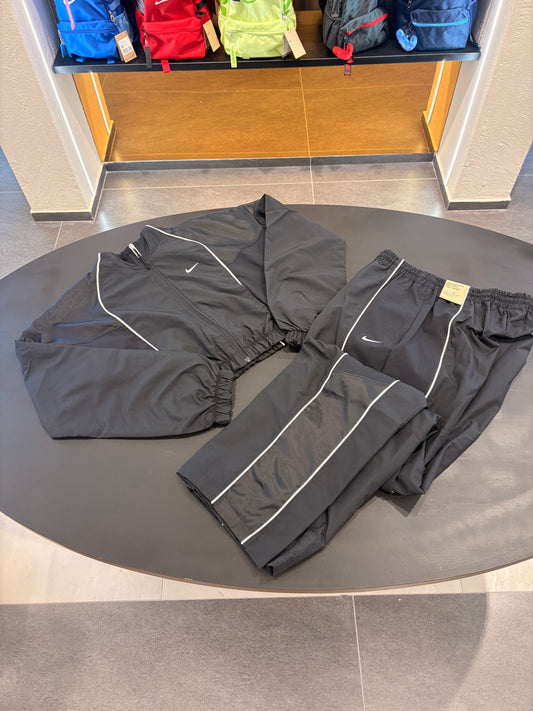 Tuta Nike shrunken oversize black