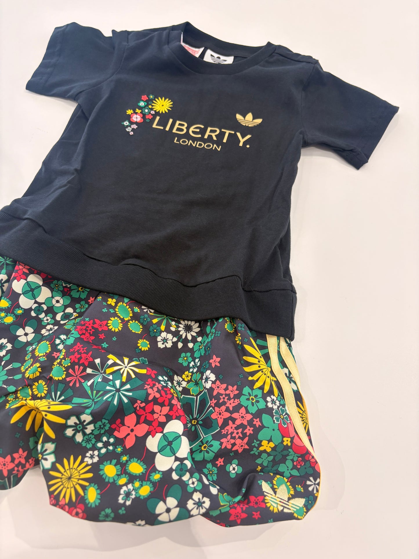Vestitino adidas liberty London