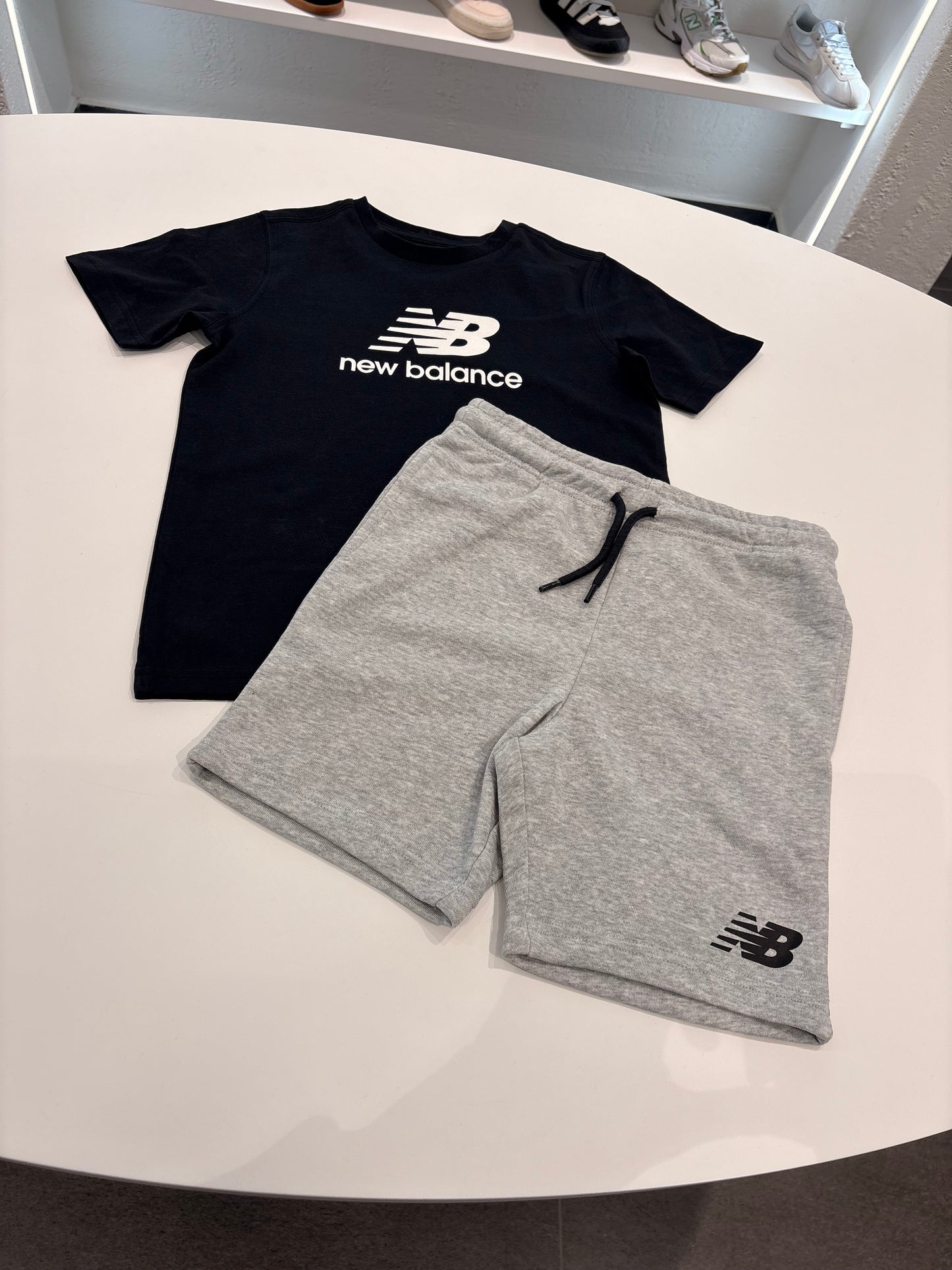 Completino new balance ragazzo black