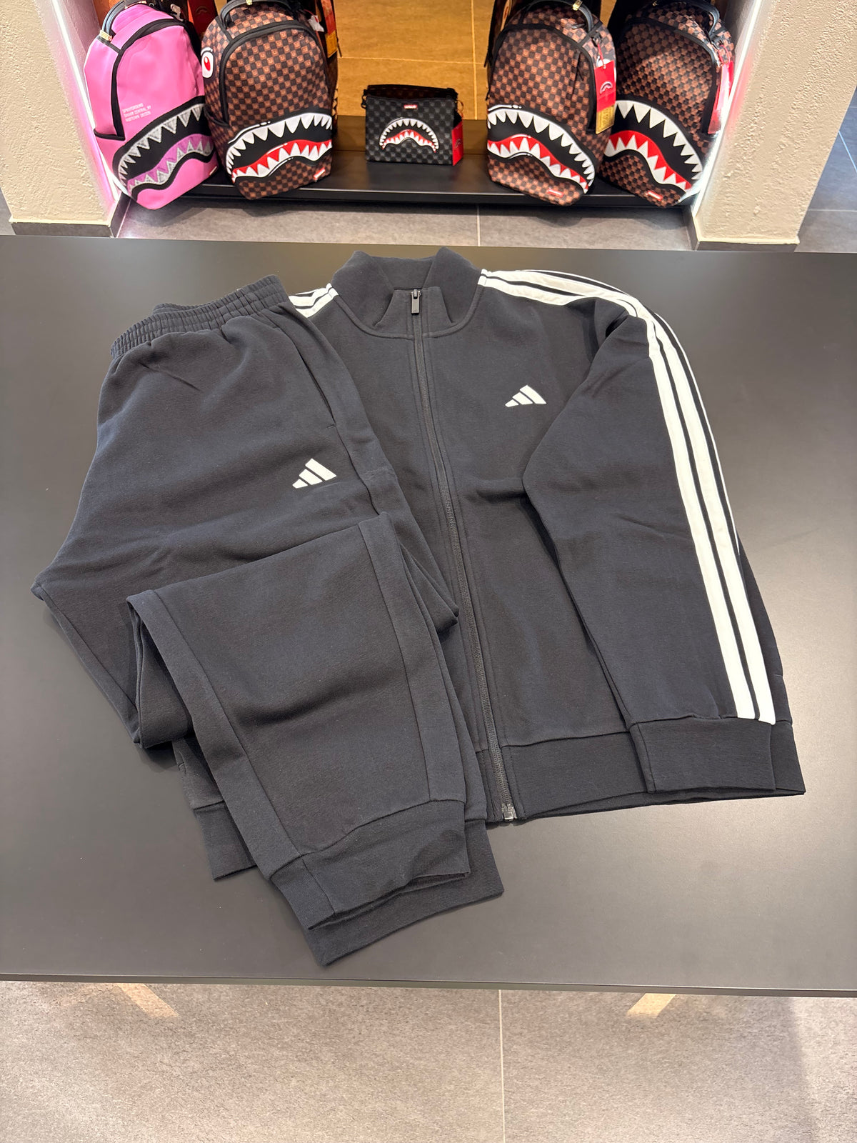 Tuta Adidas felpata Nero