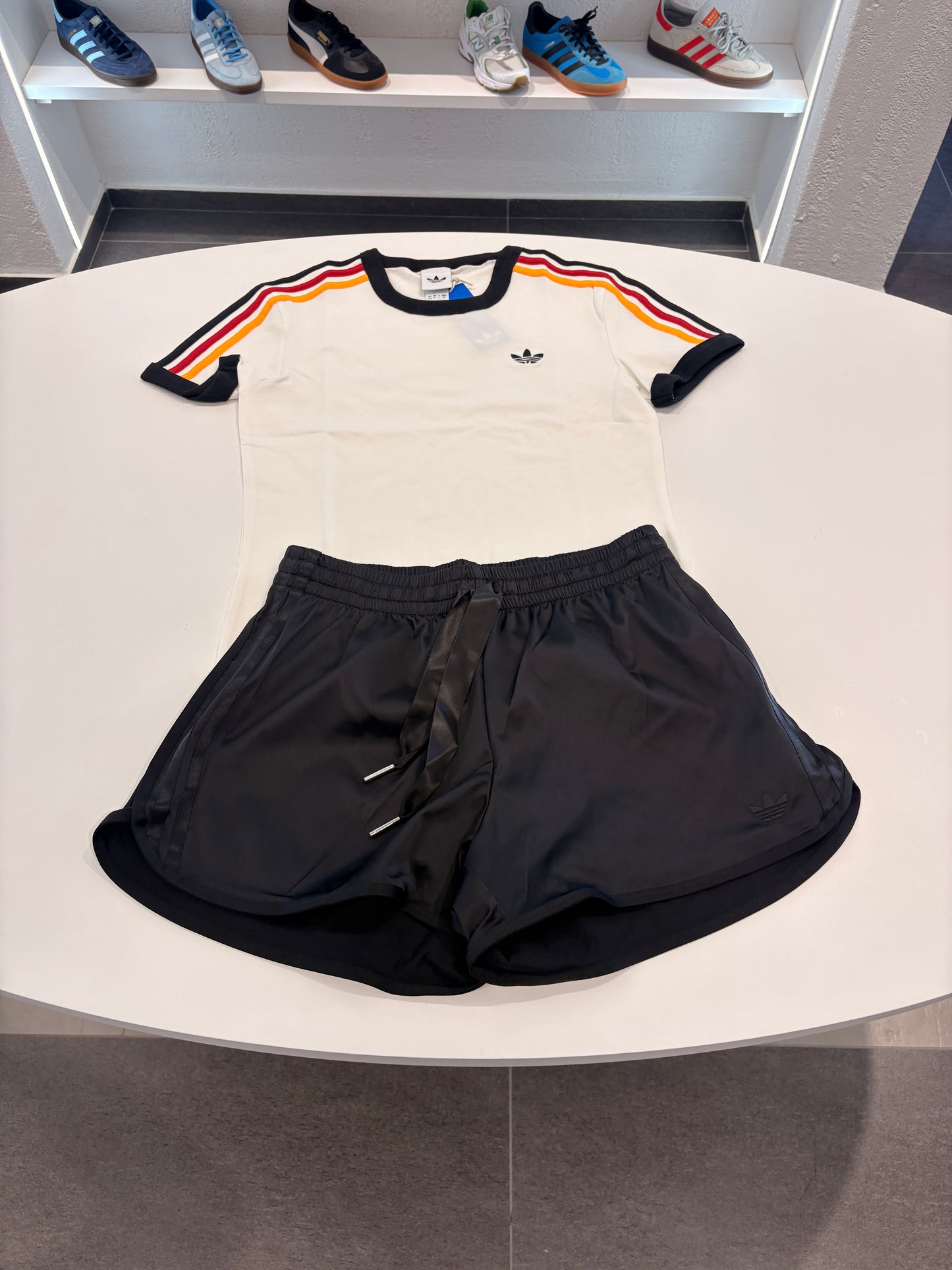 Coordinato Adidas 3lines multicolor Red/black/yellow