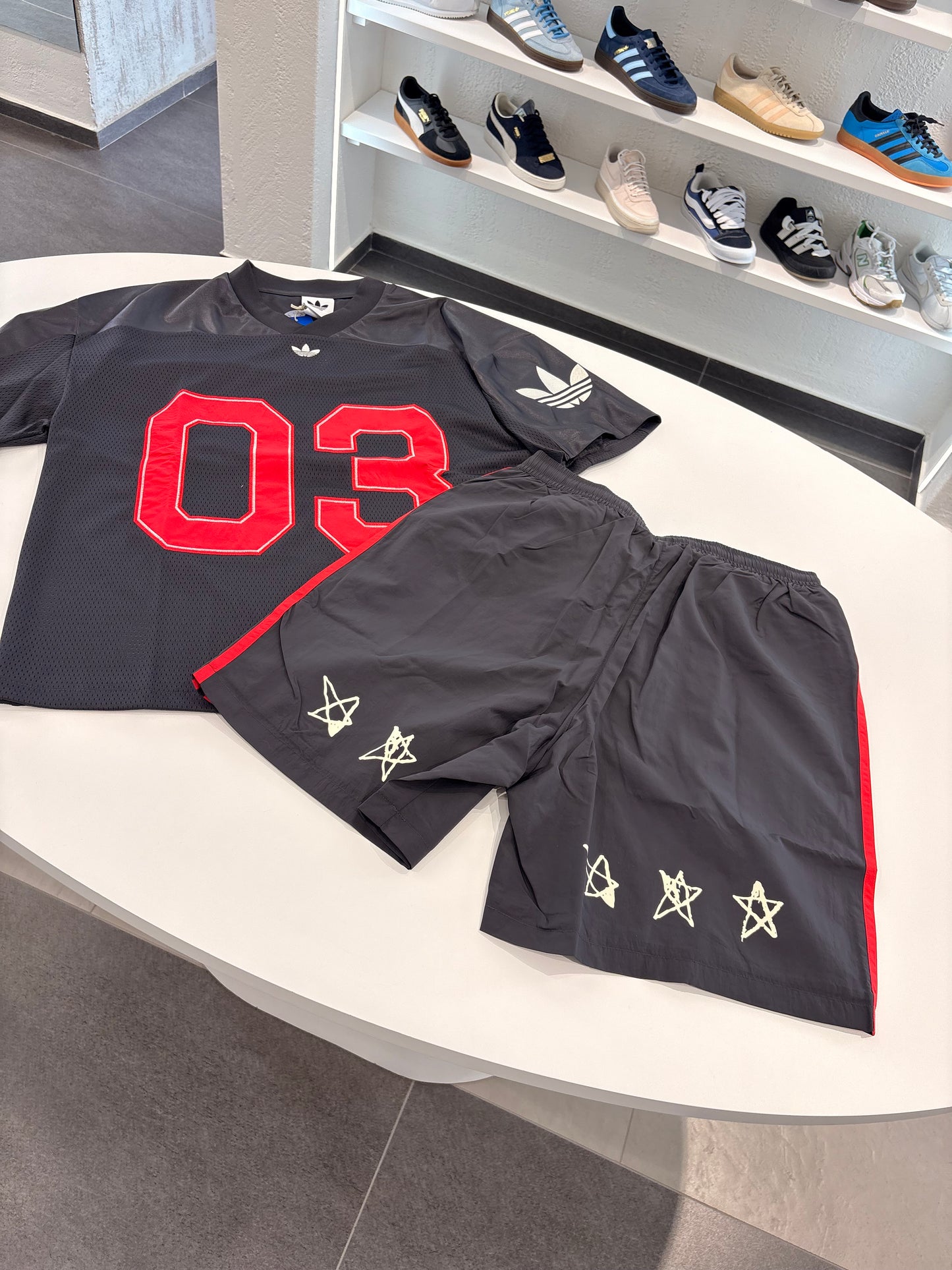 Coordinato Adidas ONE WORLD BLACK/RED