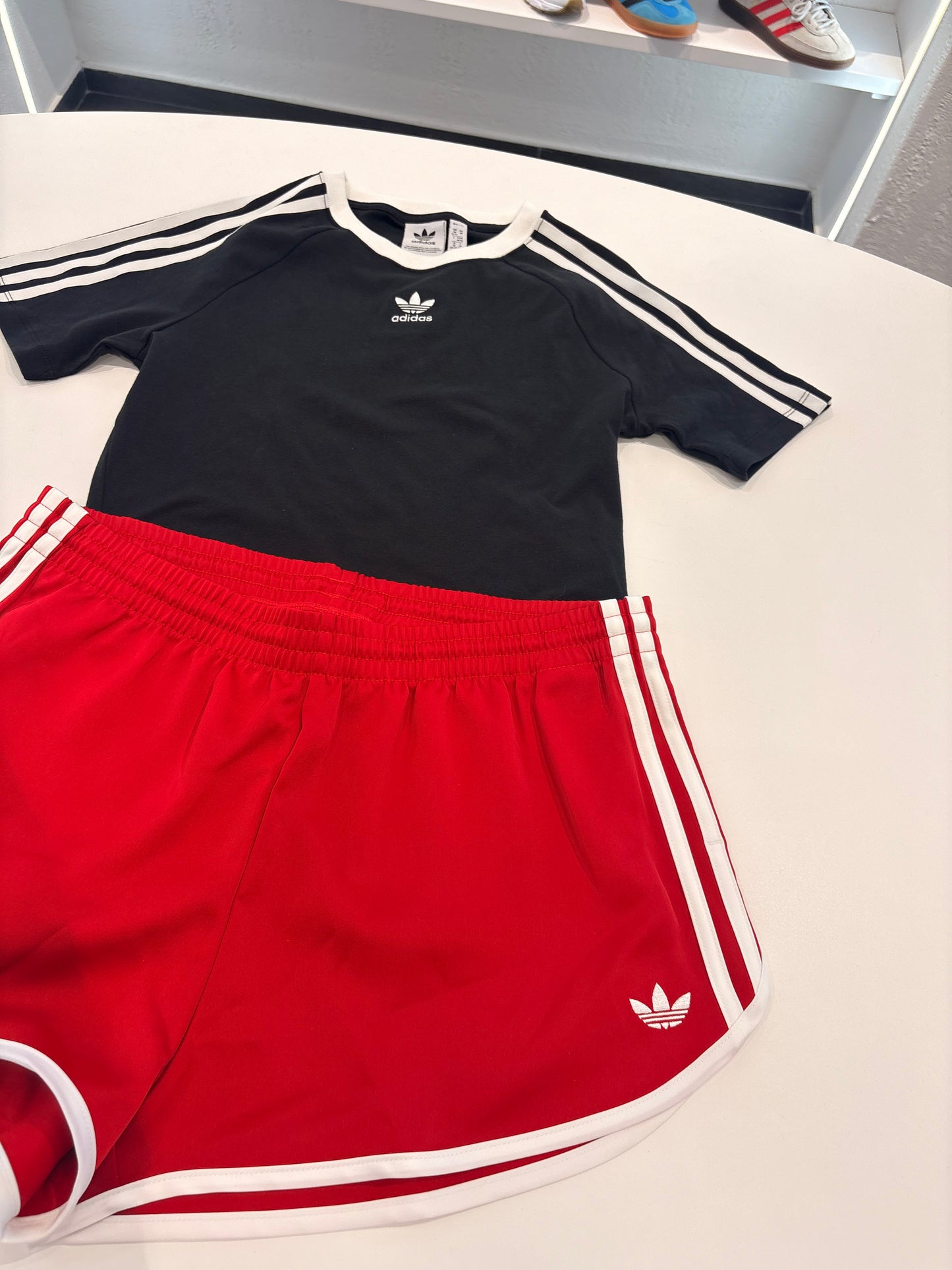 Coordinato Adidas shorts Red contrast Lines white