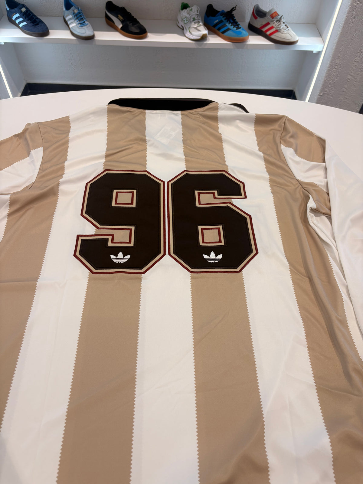 Polo Adidas cappuccino 96