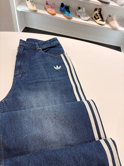 Jeans a gamba larga Adidas