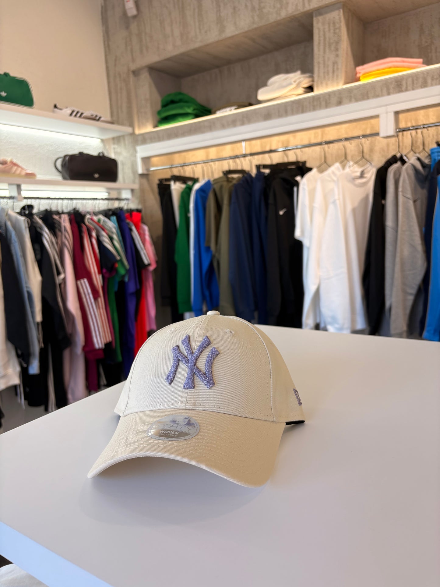 Cappello New Era logo brillantinato