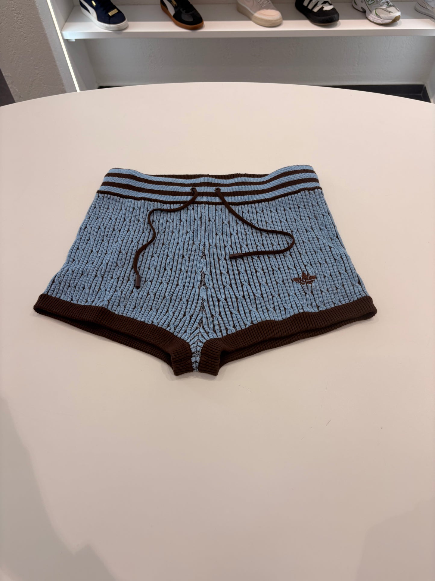 Shorts Adidas ORIGINALS in maglia blue brown
