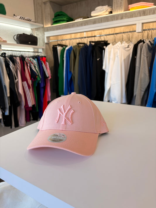 Cappello New Era total pink