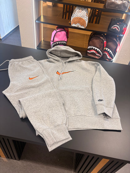 Tuta Nike grey swoosh orange