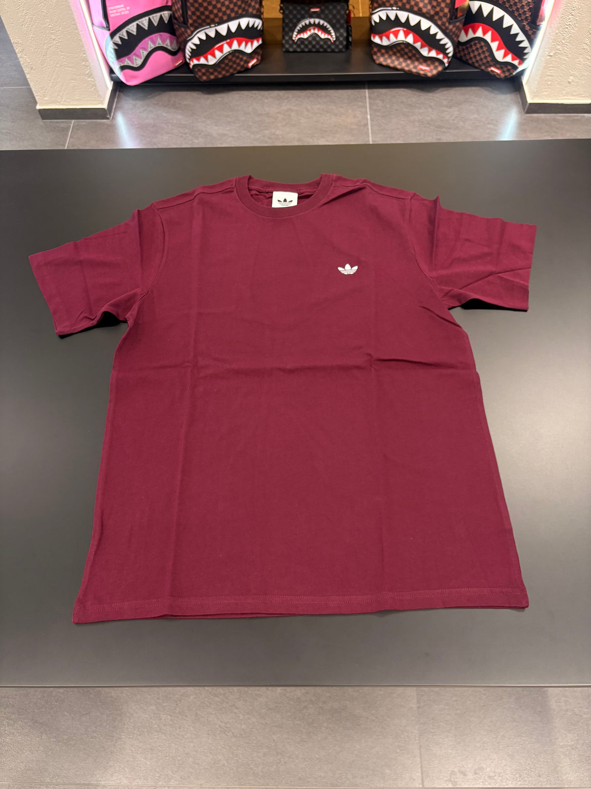 T-shirt Adidas basic bordeaux