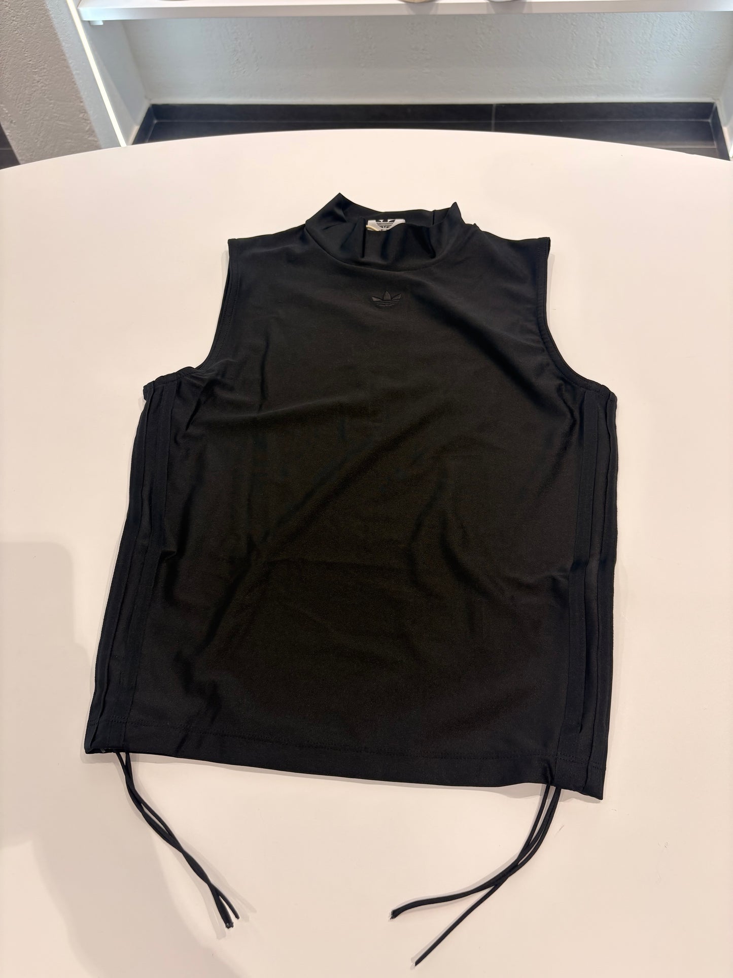 Top track Adidas nero