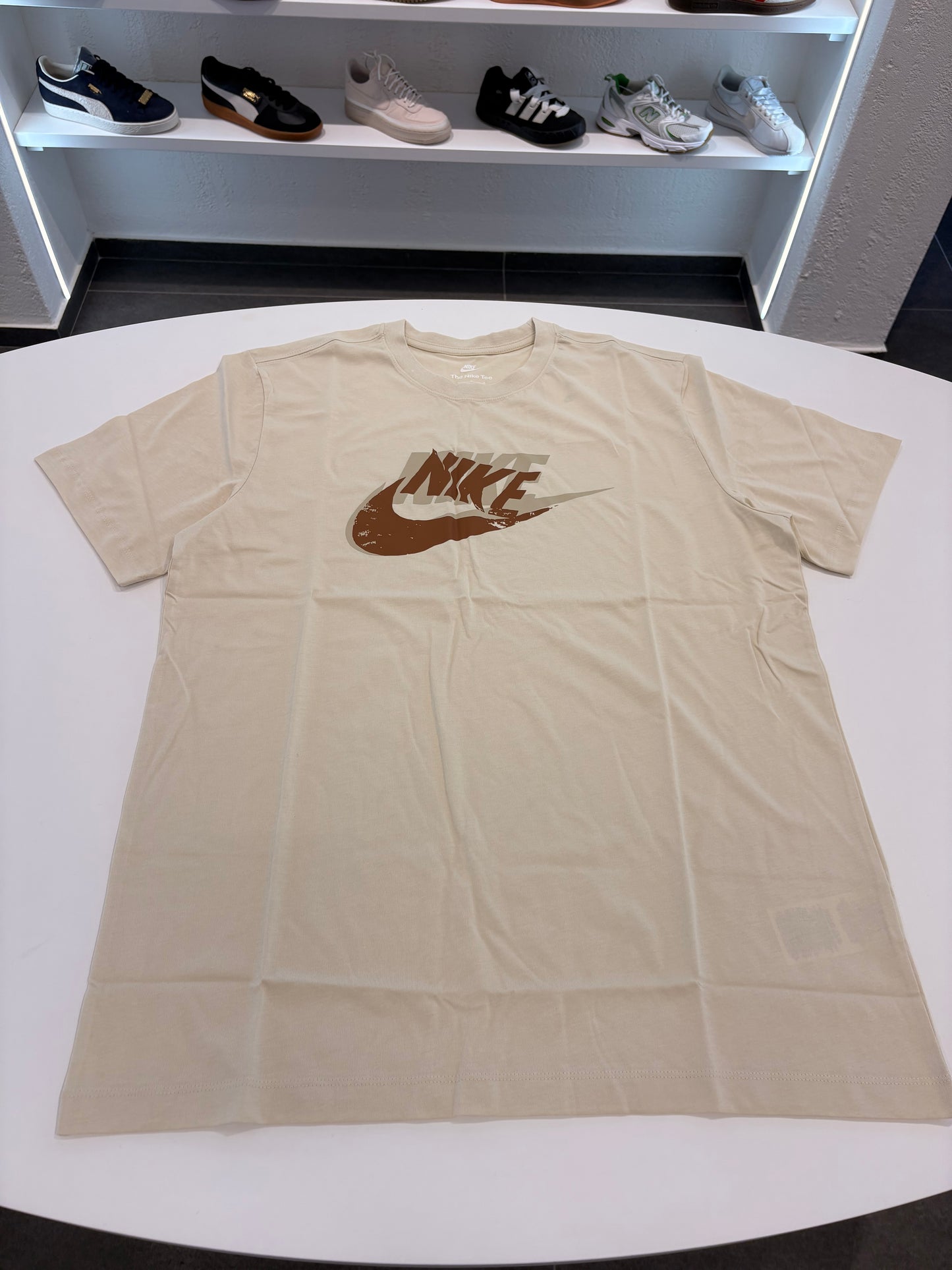 T-shirt Nike uomo beige