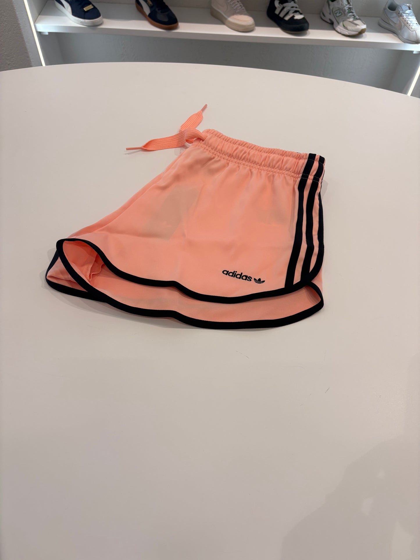 Shorts Adidas peach pink