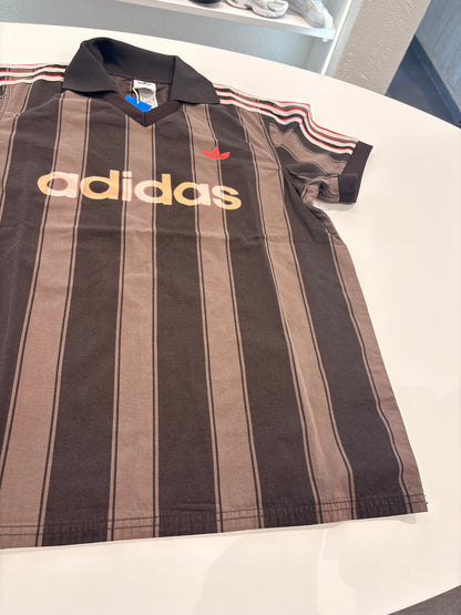T-shirt Adidas coffee 3 stripes red white