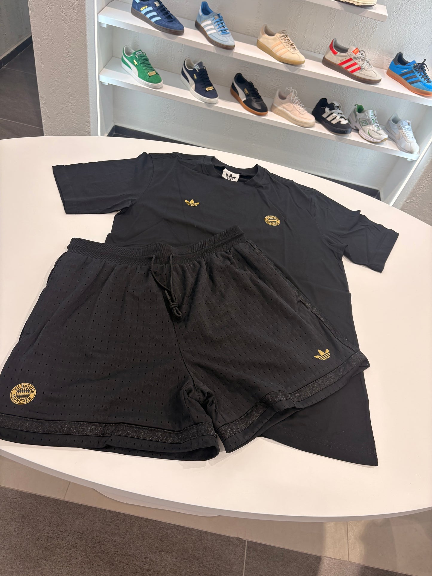 Completino Bayern munich TOTAL black gold