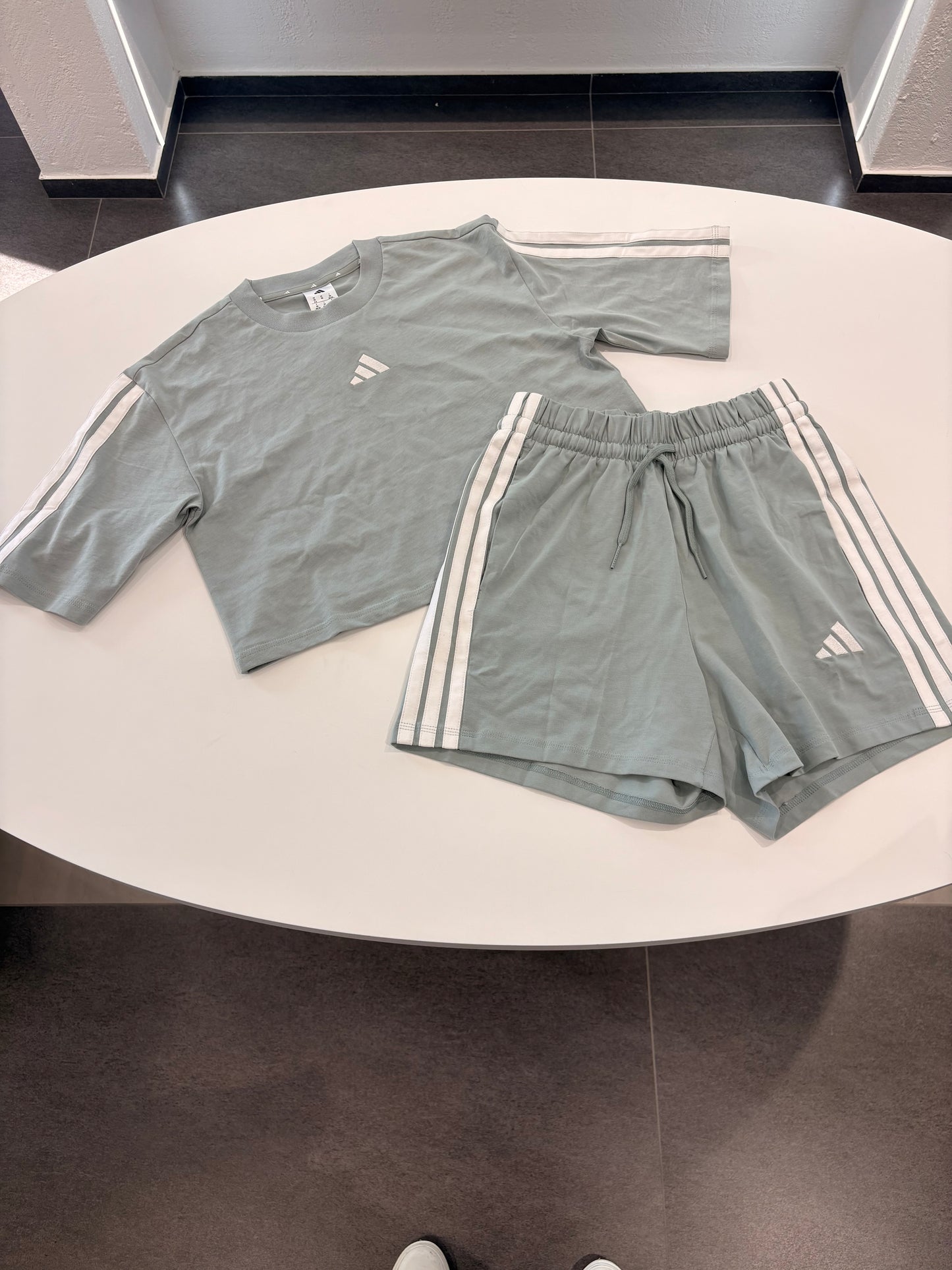 Coordinato Adidas donna crop simil grey