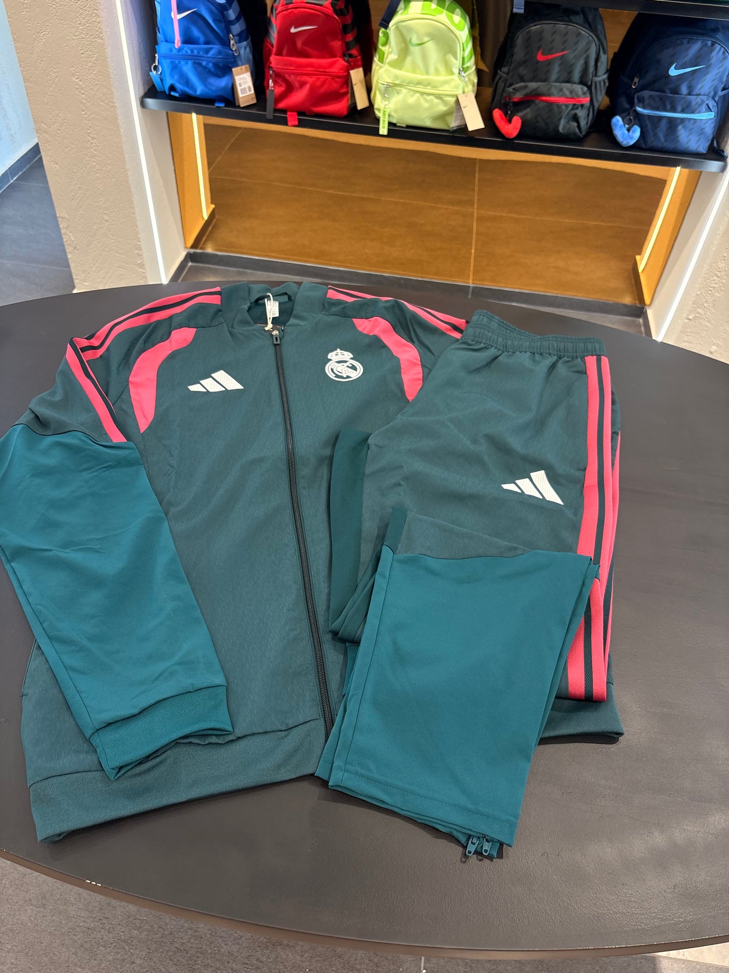 Tuta Adidas real Madrid microfibra SS26/27