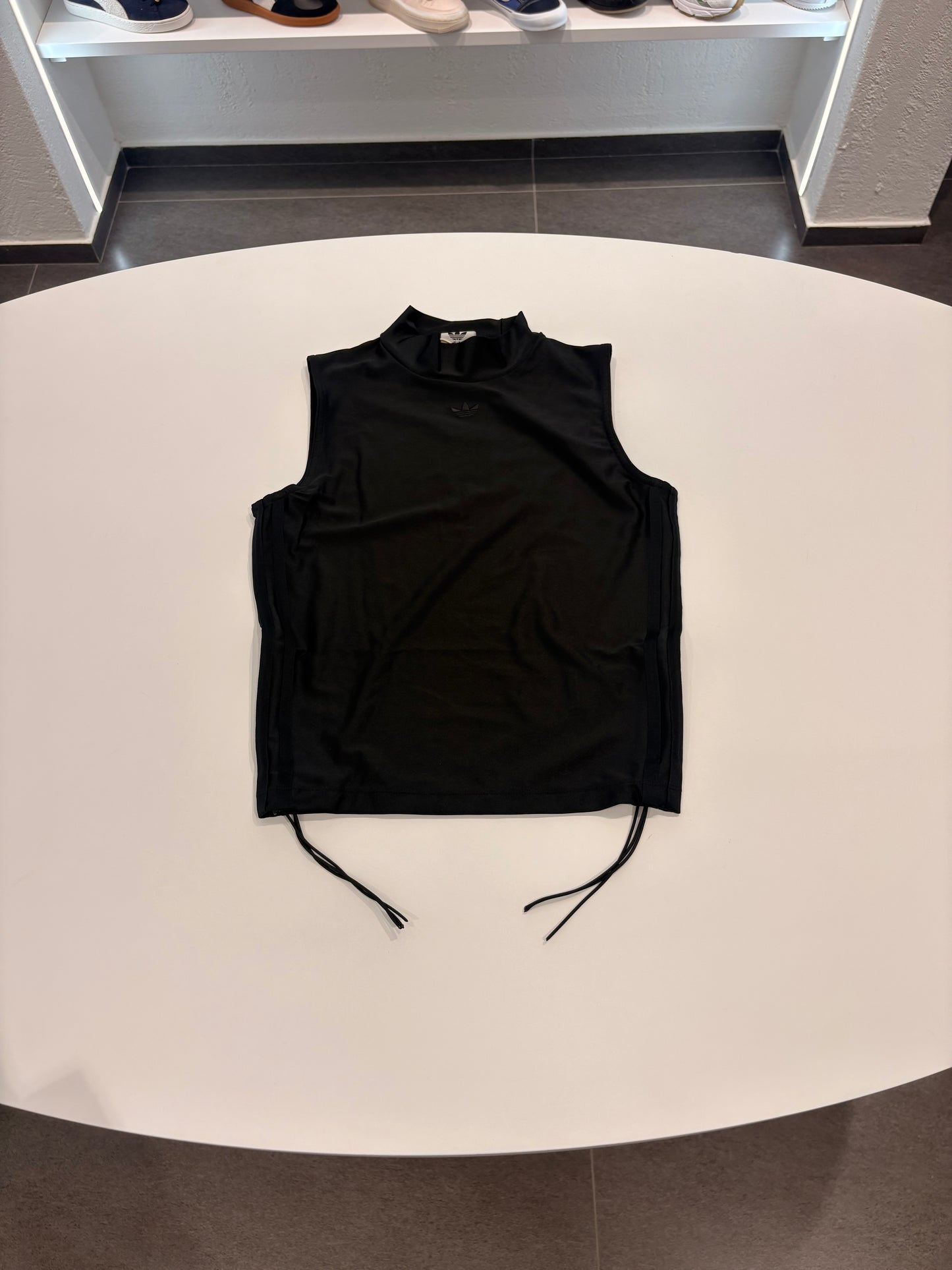 Top track Adidas nero
