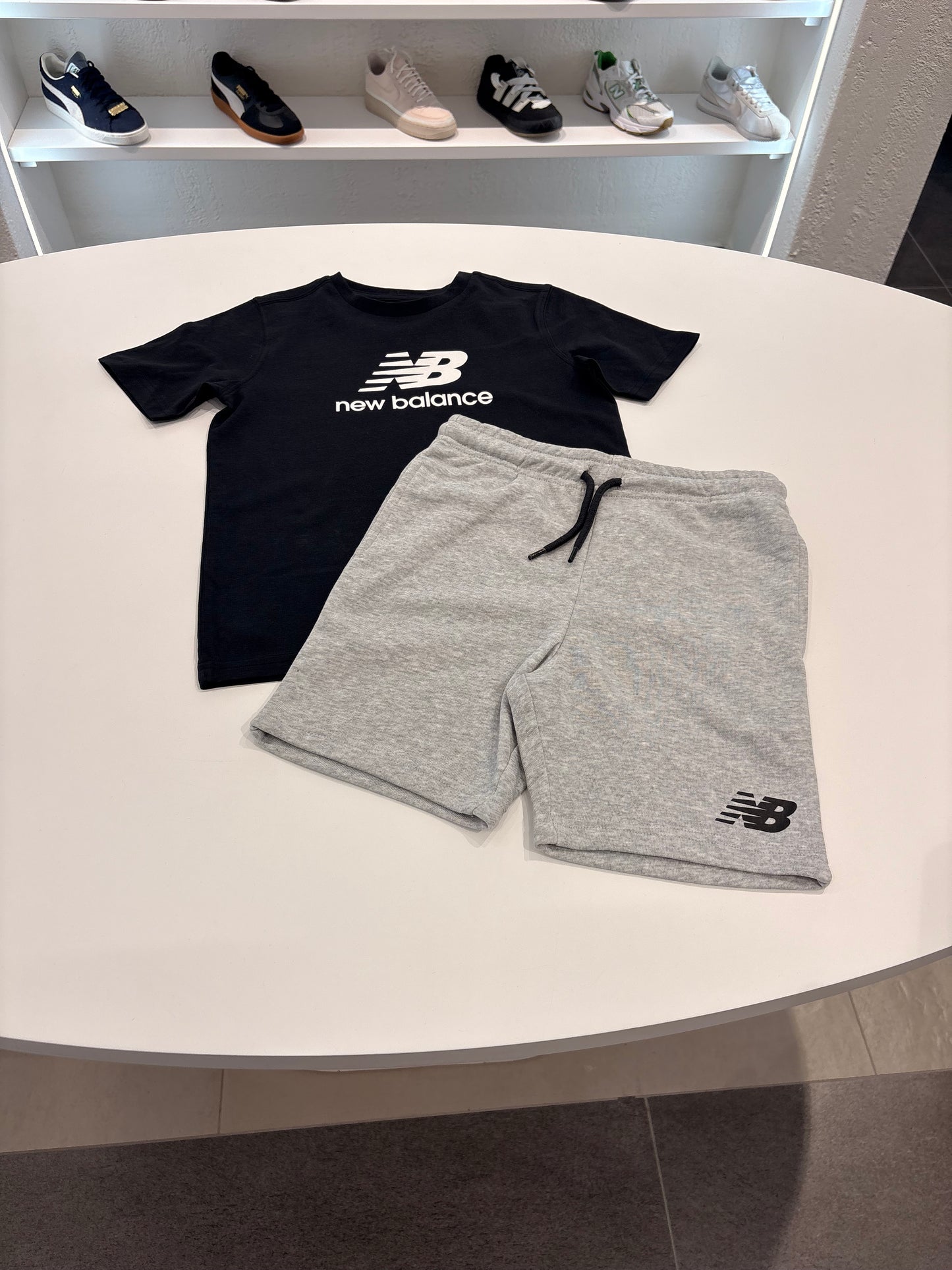 Completino new balance ragazzo black