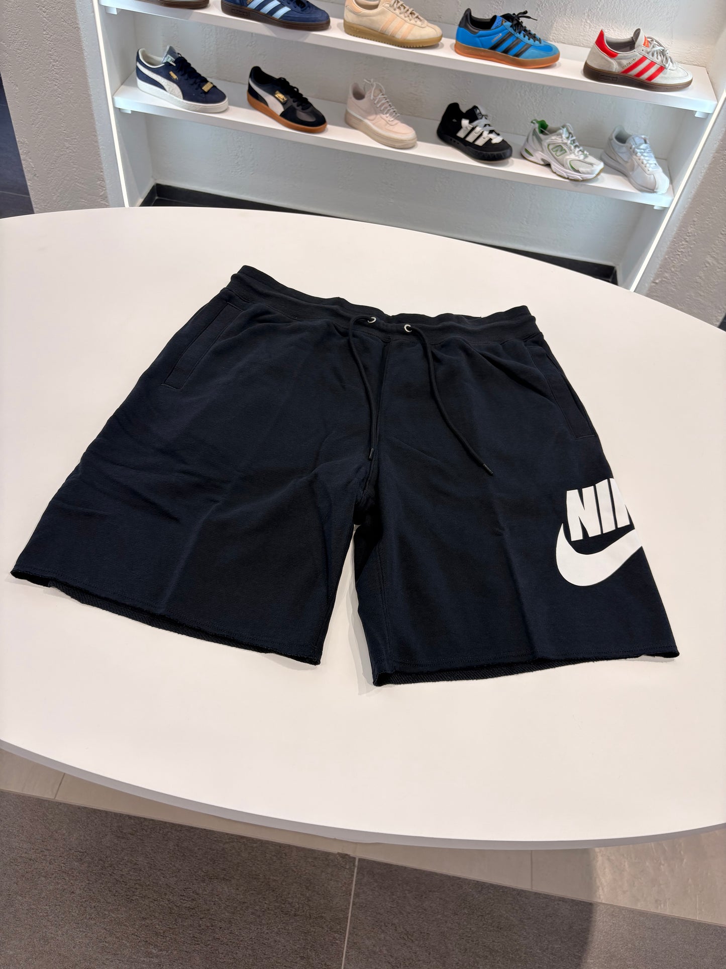 Shorts logo Nike big