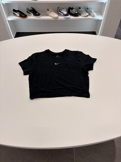 T-shirt Nike crop mezze maniche nere