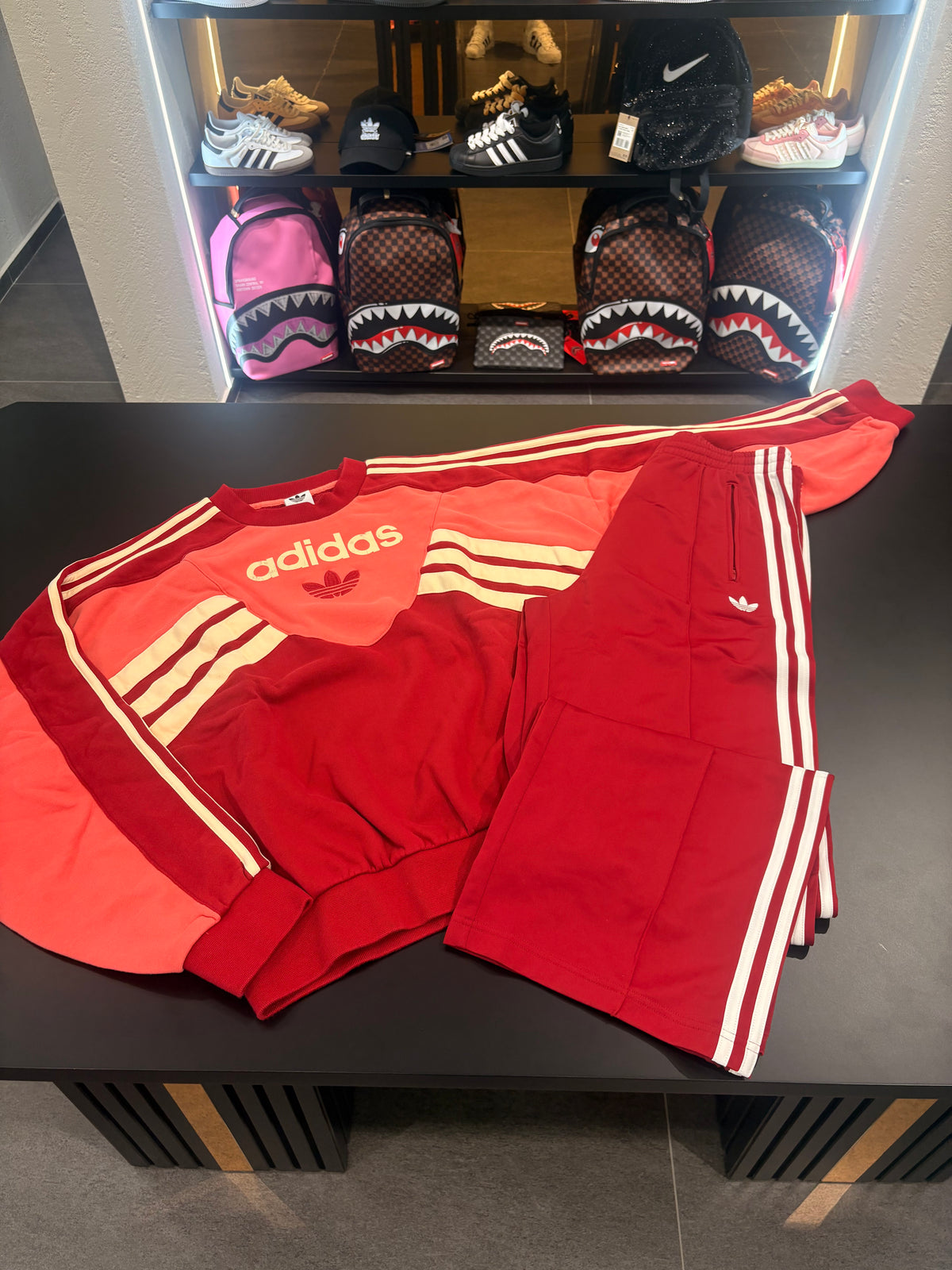 Coordinato Adidas Red vintage style