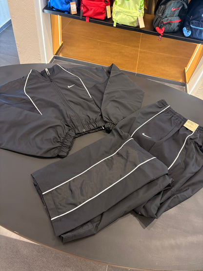 Tuta Nike shrunken oversize black