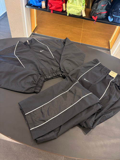 Tuta Nike shrunken oversize black