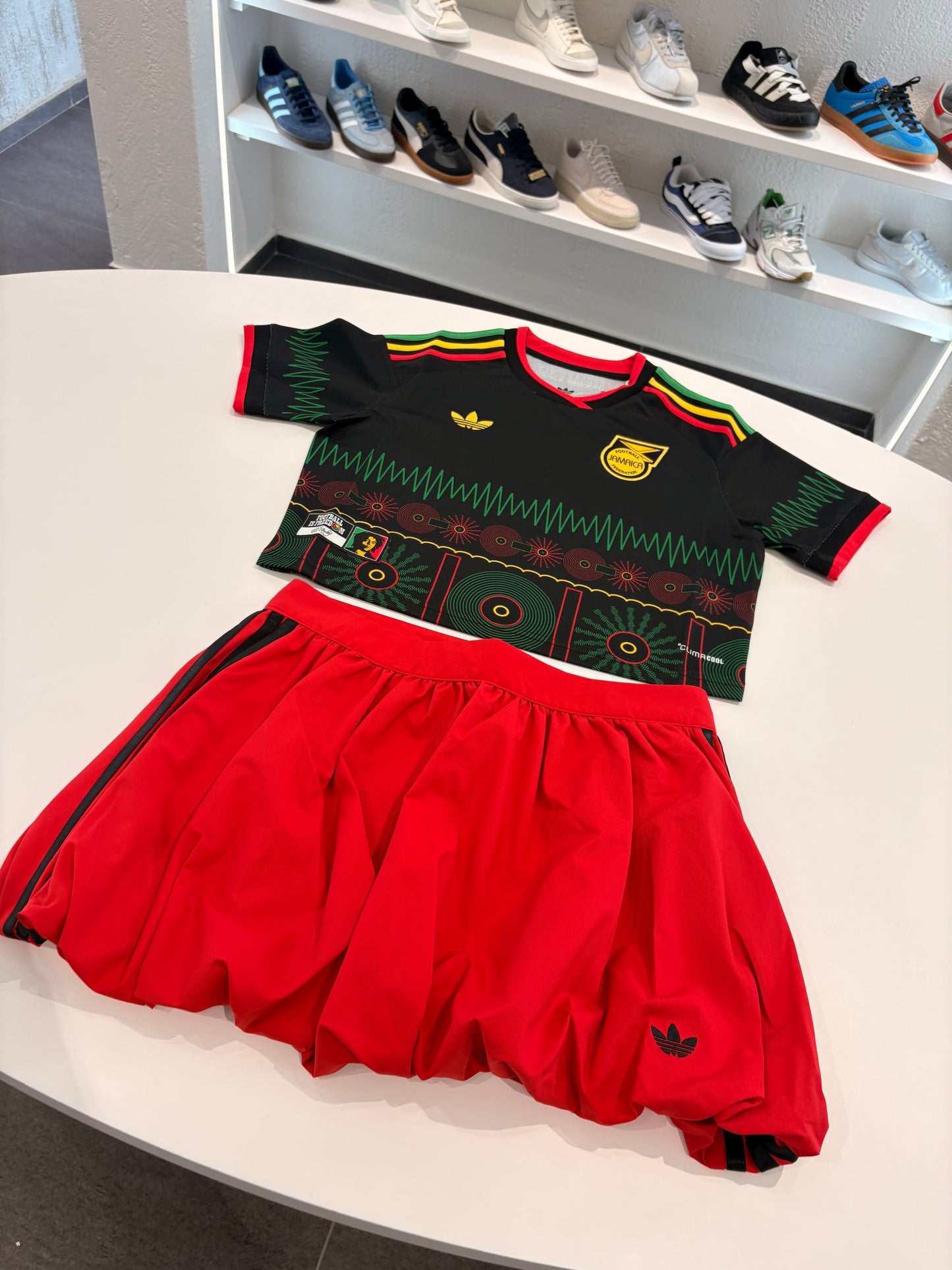 Coordinato Adidas X Bob Marley by REVENGE