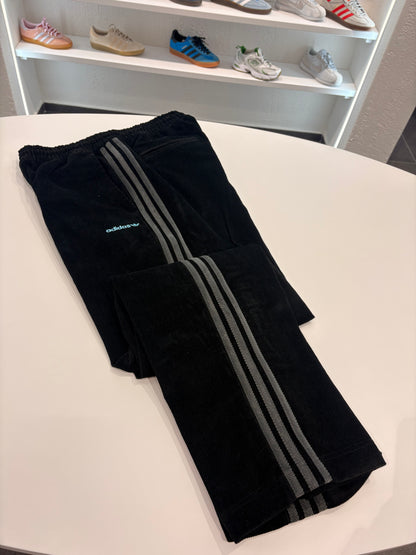 Pant velluto nero Adidas