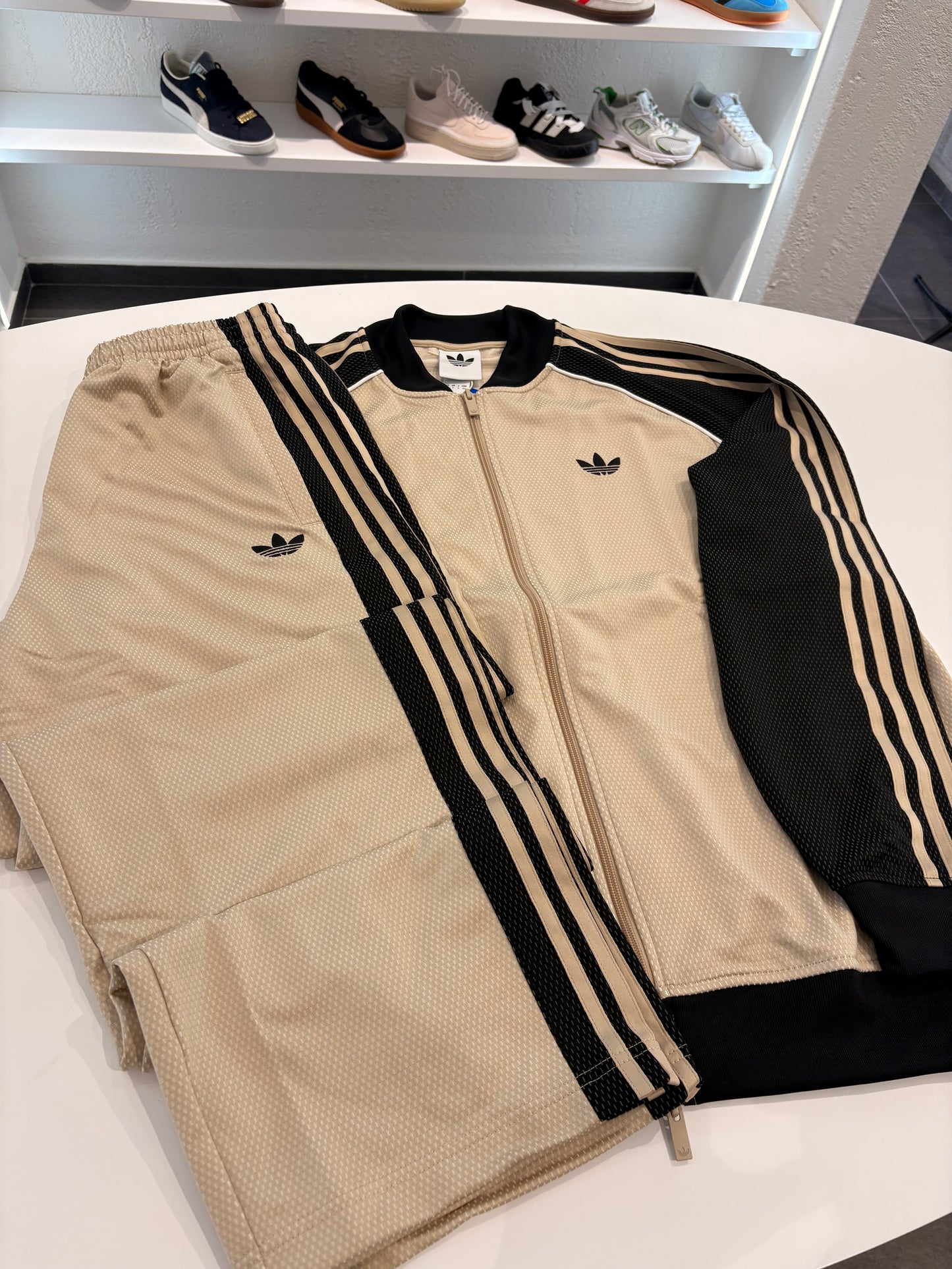Tuta Adidas SST LOOSE Beige