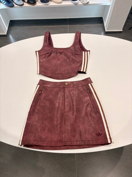 Coordinato gonna/top Adidas in pelle bordeaux