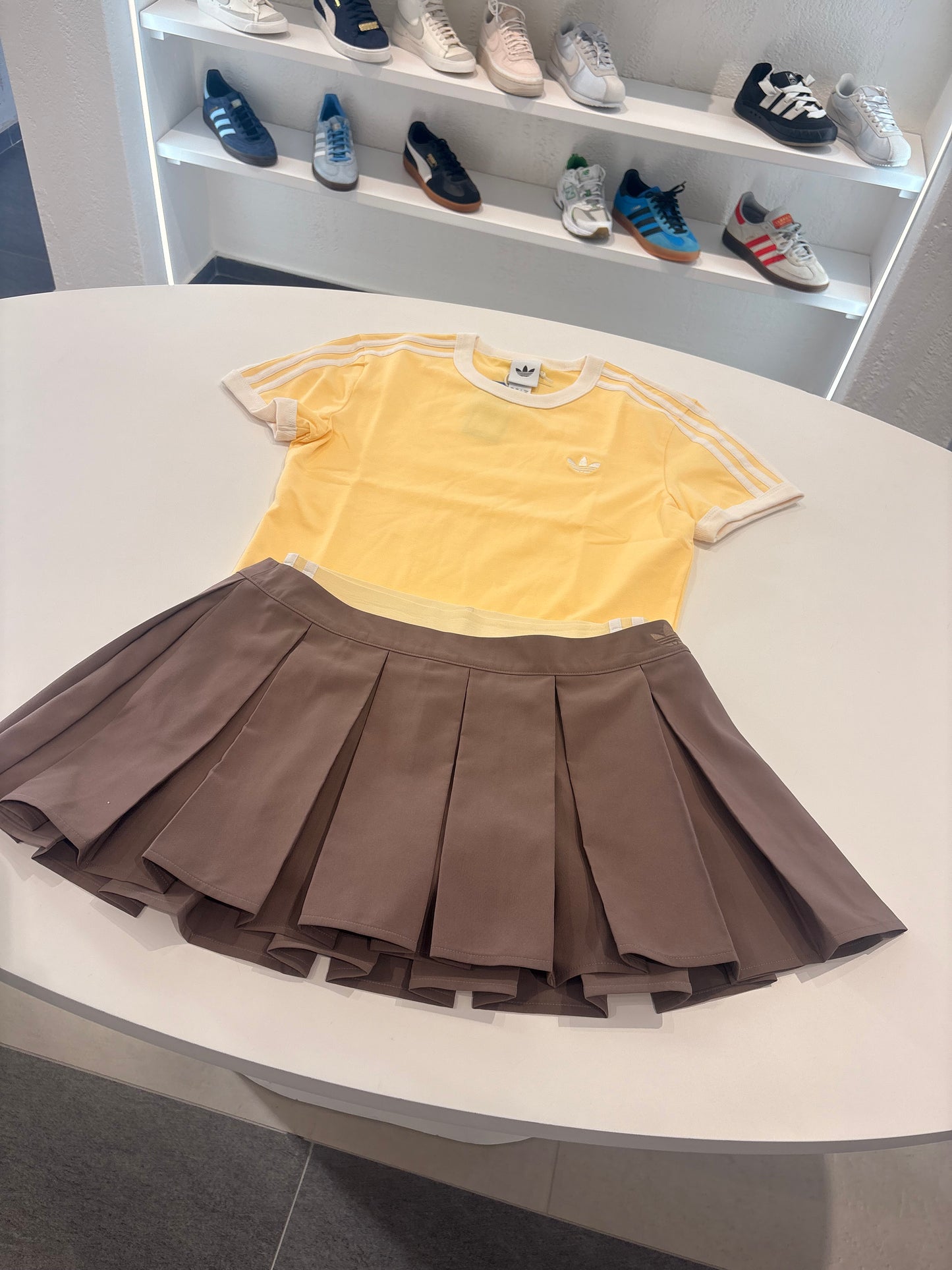 Coordinato Adidas gonna brown yellow 3lines